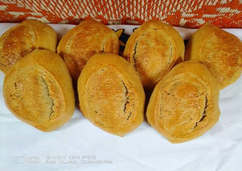 Au Cameroun, du pain à base de farine de plantain se vend bien