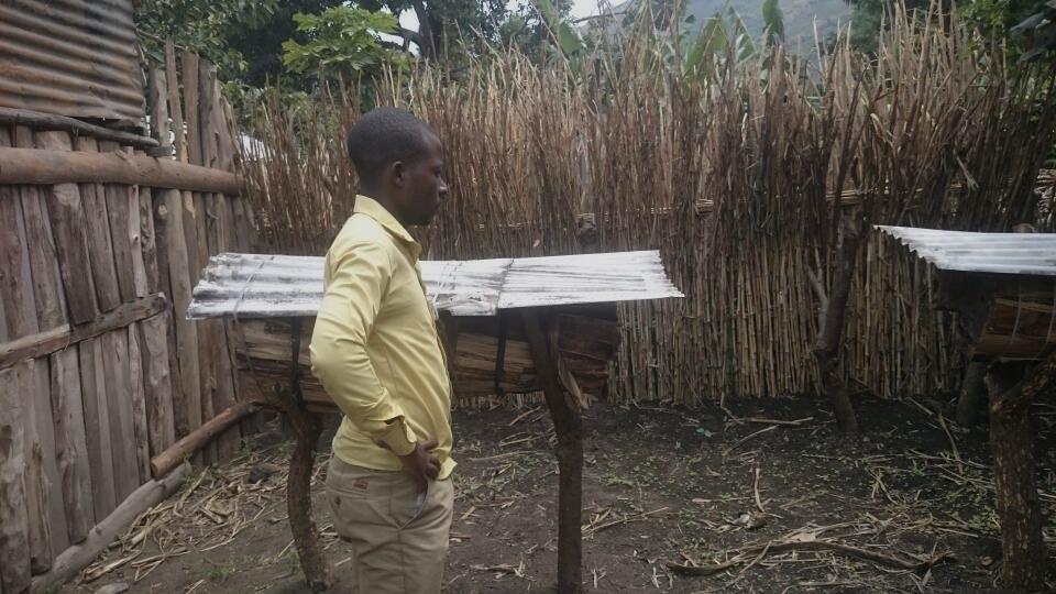 Étudiant, agriculteur, producteur de miel, éleveur de chèvres
